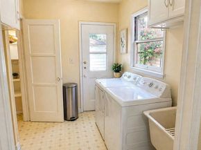 1013 S Curson Avenue, Los Angeles CA 90019