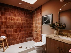 580 N Beachwood Drive, Los Angeles CA 90004
