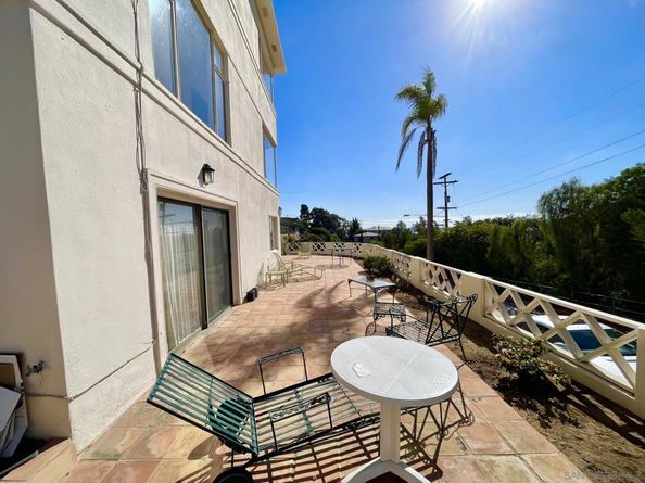1300 W Walnut Ave, San Diego CA 92103
