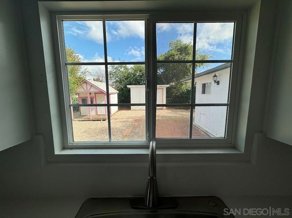 925 14th, Escondido CA 92025