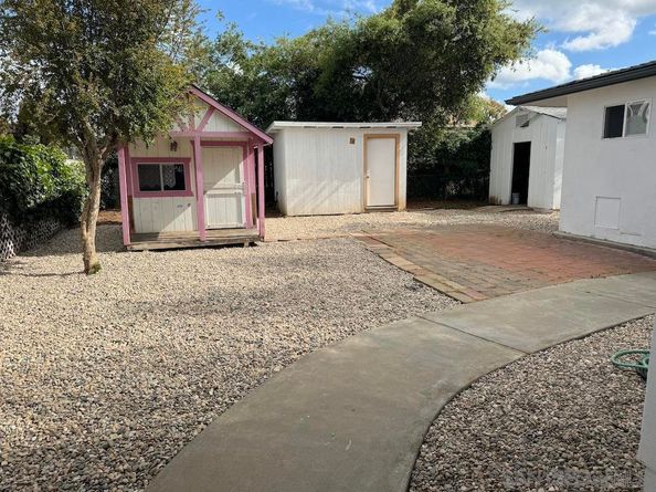 925 14th, Escondido CA 92025