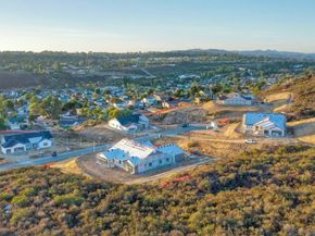 15130 Larchmont St, Poway CA 92064
