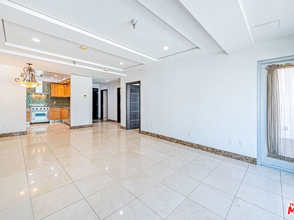 702 S Serrano Avenue 504, Los Angeles CA 90005