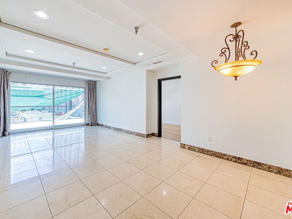 702 S Serrano Avenue 504, Los Angeles CA 90005