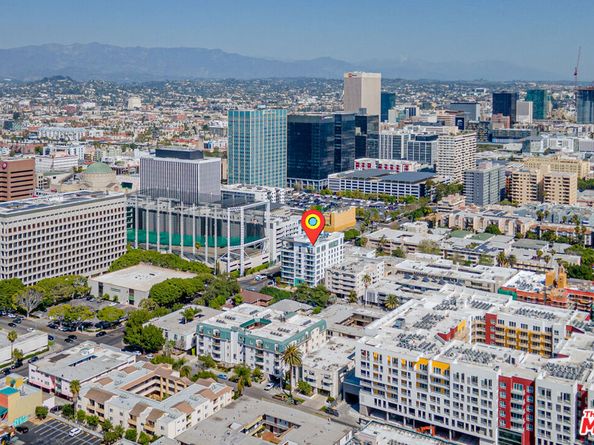 702 S Serrano Avenue 504, Los Angeles CA 90005