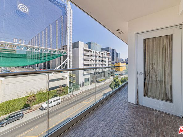 702 S Serrano Avenue 504, Los Angeles CA 90005