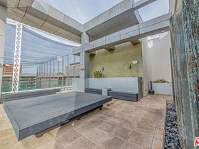 702 S Serrano Avenue 504, Los Angeles CA 90005