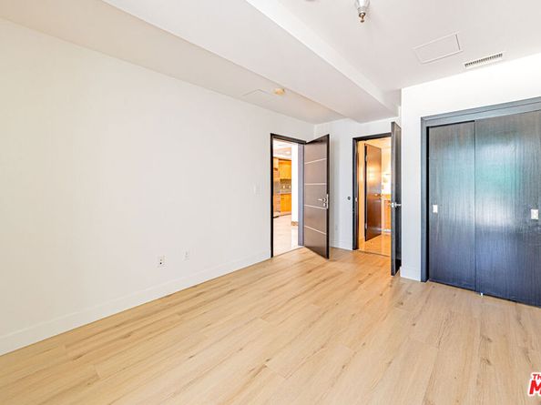 702 S Serrano Avenue 504, Los Angeles CA 90005