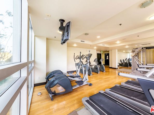 702 S Serrano Avenue 504, Los Angeles CA 90005