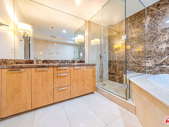 702 S Serrano Avenue 504, Los Angeles CA 90005