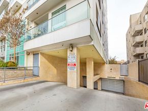 702 S Serrano Avenue 504, Los Angeles CA 90005