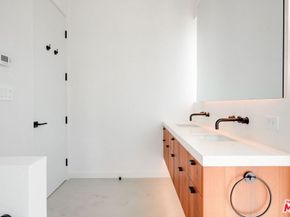 5649 Calpine Drive, Malibu CA 90265