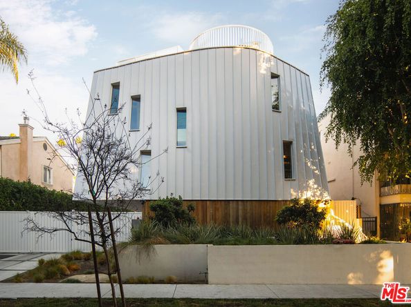 1826 Canyon Drive, Los Angeles CA 90028