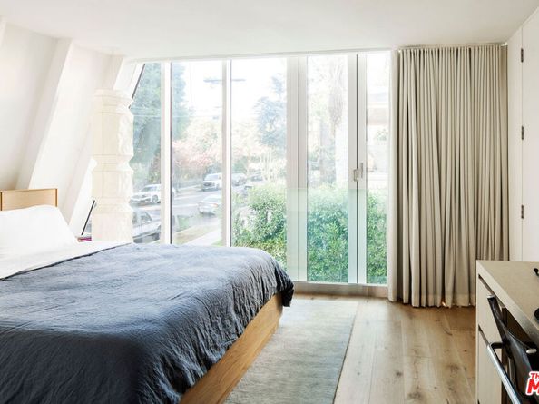 1826 Canyon Drive, Los Angeles CA 90028