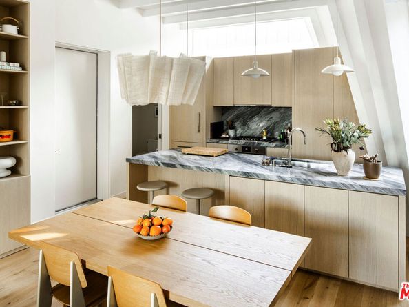 1826 Canyon Drive, Los Angeles CA 90028