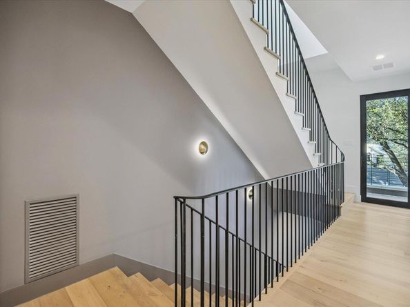 503 Terrace DR, Austin TX 78704