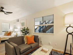 2000 Glen Allen ST 8, Austin TX 78704