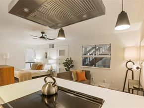 2000 Glen Allen ST 8, Austin TX 78704