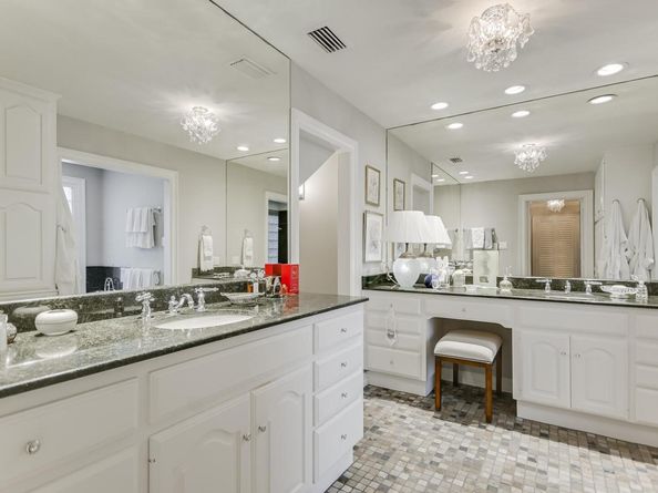 1304 Gaston Ave, Austin TX 78703