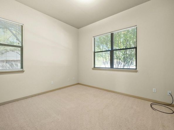 4307 Eck LN 101, Austin TX 78734