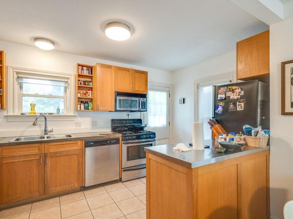 746 Springdale RD, Austin TX 78702