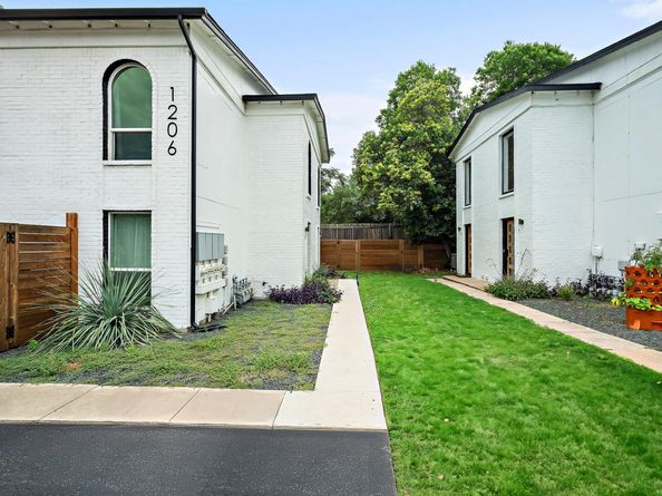 1206 Hollow Creek DR 3, Austin TX 78704