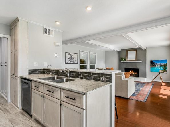 100 Lido CIR G1, Lakeway TX 78734