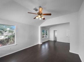 1718 Rosenborough LN S, Round Rock TX 78665