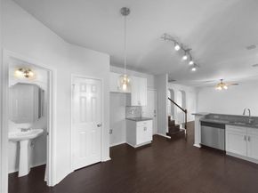 1718 Rosenborough LN S, Round Rock TX 78665