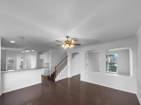 1718 Rosenborough LN S, Round Rock TX 78665