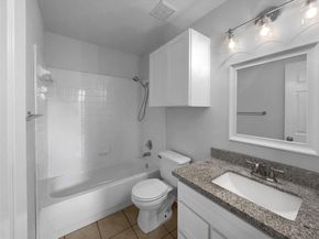 1718 Rosenborough LN S, Round Rock TX 78665