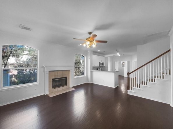 1718 Rosenborough LN S, Round Rock TX 78665