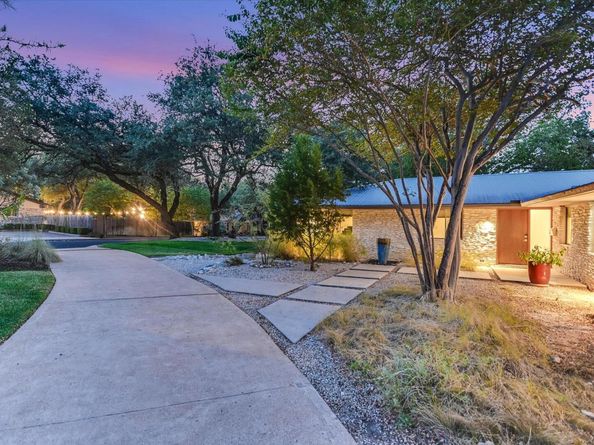 7101 Sungate DR, Austin TX 78731