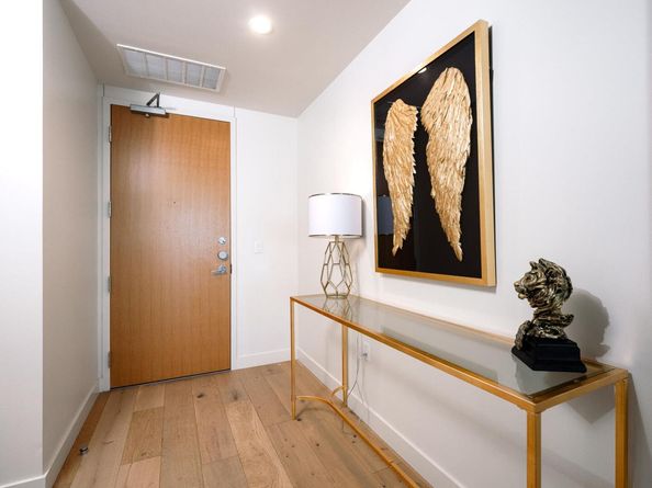 44 East Ave 3707, Austin TX 78701