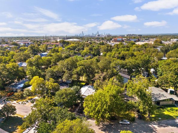 1105 Alegria RD, Austin TX 78757