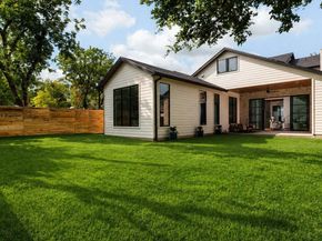 1909 W 40th ST, Austin TX 78731