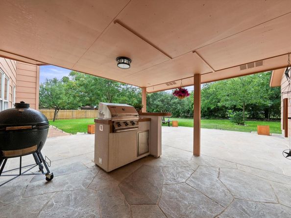 2702 Double Tree ST, Round Rock TX 78681