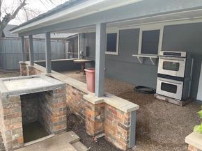 100 W Starling Dr, Austin TX 78753