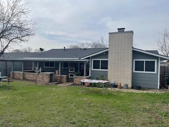 100 W Starling Dr, Austin TX 78753