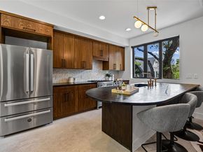 809 Mariposa DR 2, Austin TX 78704