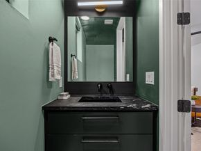 809 Mariposa DR 2, Austin TX 78704