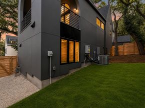 809 Mariposa DR 2, Austin TX 78704