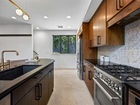 809 Mariposa DR 2, Austin TX 78704