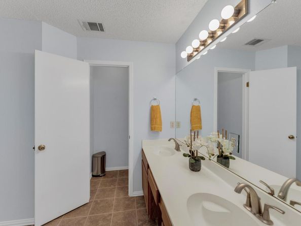 16914 Dorman DR, Round Rock TX 78681