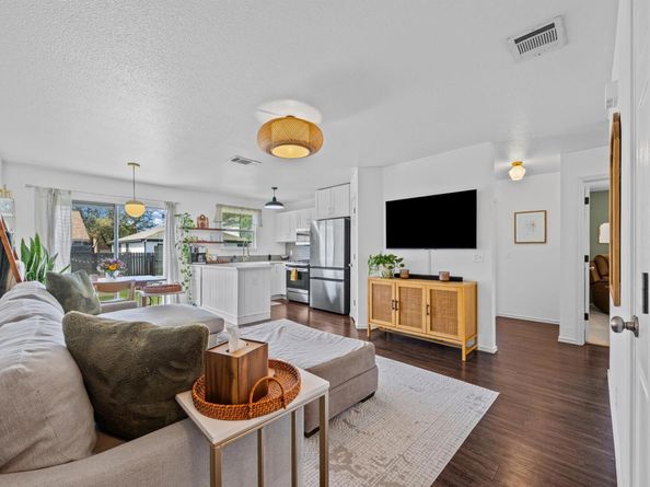 6809 Sabrina DR, Austin TX 78747