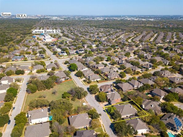 3109 Goldenoak CIR, Round Rock TX 78681