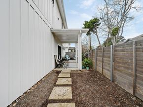 7601 Cooper LN 6, Austin TX 78745