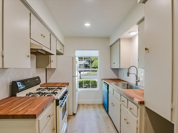 9809 Dallum DR, Austin TX 78753