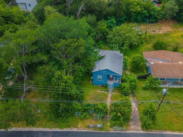 1408 Luna ST, Austin TX 78721