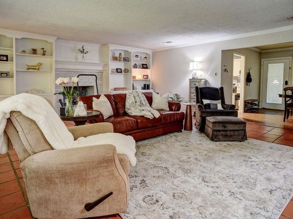 4703 Laguna LN, Austin TX 78746